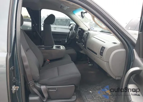 2013 Chevrolet Silverado 1500 Ls z USA, uszkodzony, nr VIN 1GCRCREA8DZ137693